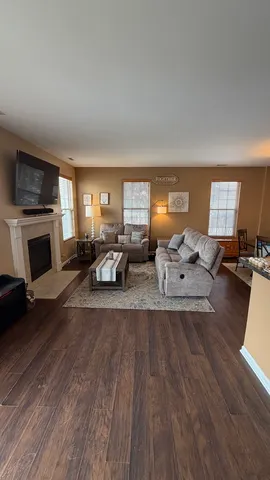 $287,500 | 1704 Sebastian Drive, Woodstock, IL 60098