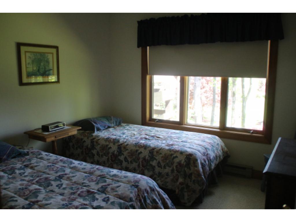 917-4c Murphys Road, Unit 4C Quechee, VT 05059 - Photo 15 of 25 Gallery Image 15