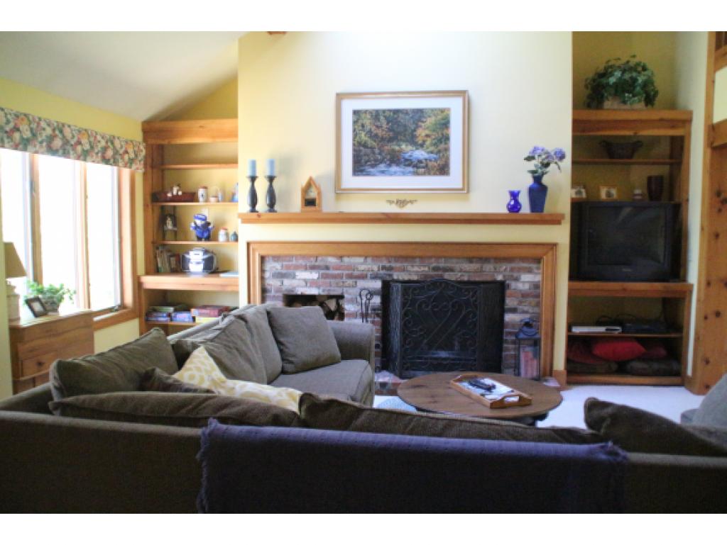 917-4c Murphys Road, Unit 4C Quechee, VT 05059 - Photo 5 of 25 Gallery Image 5