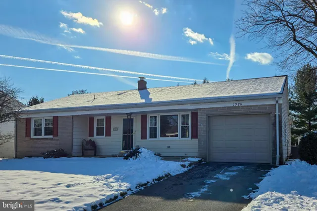 $329,900 | 1980 Larch Avenue, East Petersburg, PA 17520