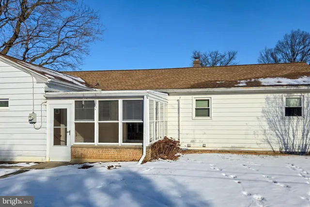 $329,900 | 1980 Larch Avenue, East Petersburg, PA 17520