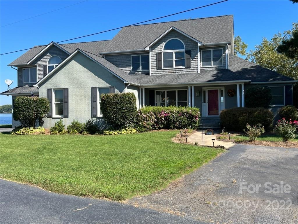 7570 Point Street Denver, NC 28037 - Photo 3 of 38 Gallery Image 3