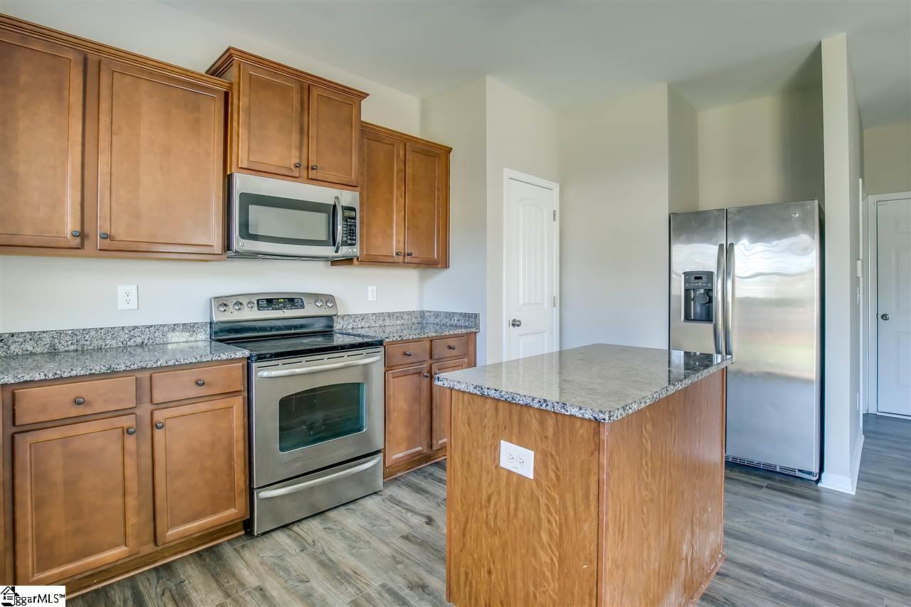 112 Shefleys Road Simpsonville, SC 29680 - Photo 7 of 32 Gallery Image 7