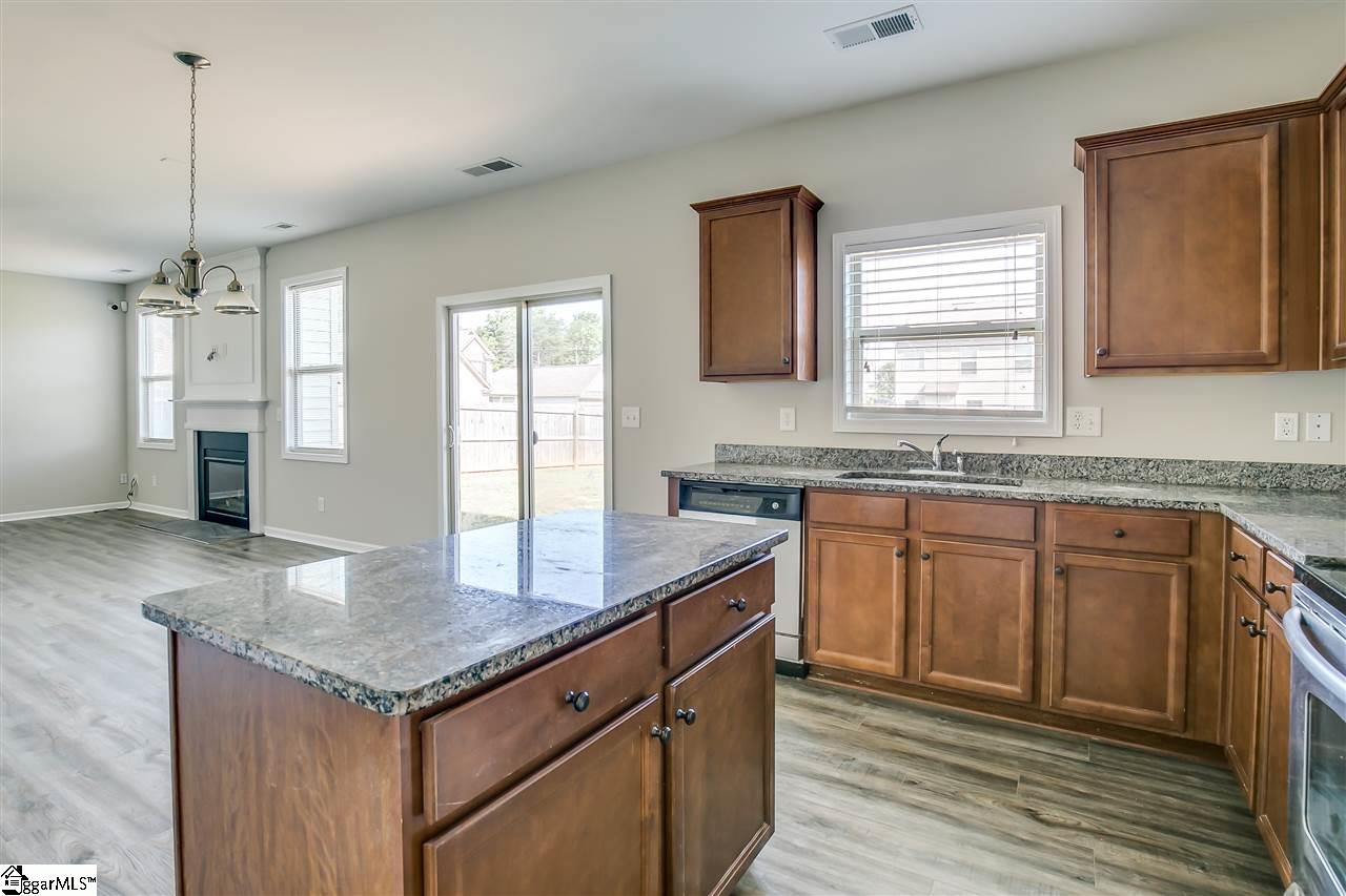 112 Shefleys Road Simpsonville, SC 29680 - Photo 8 of 32 Gallery Image 8