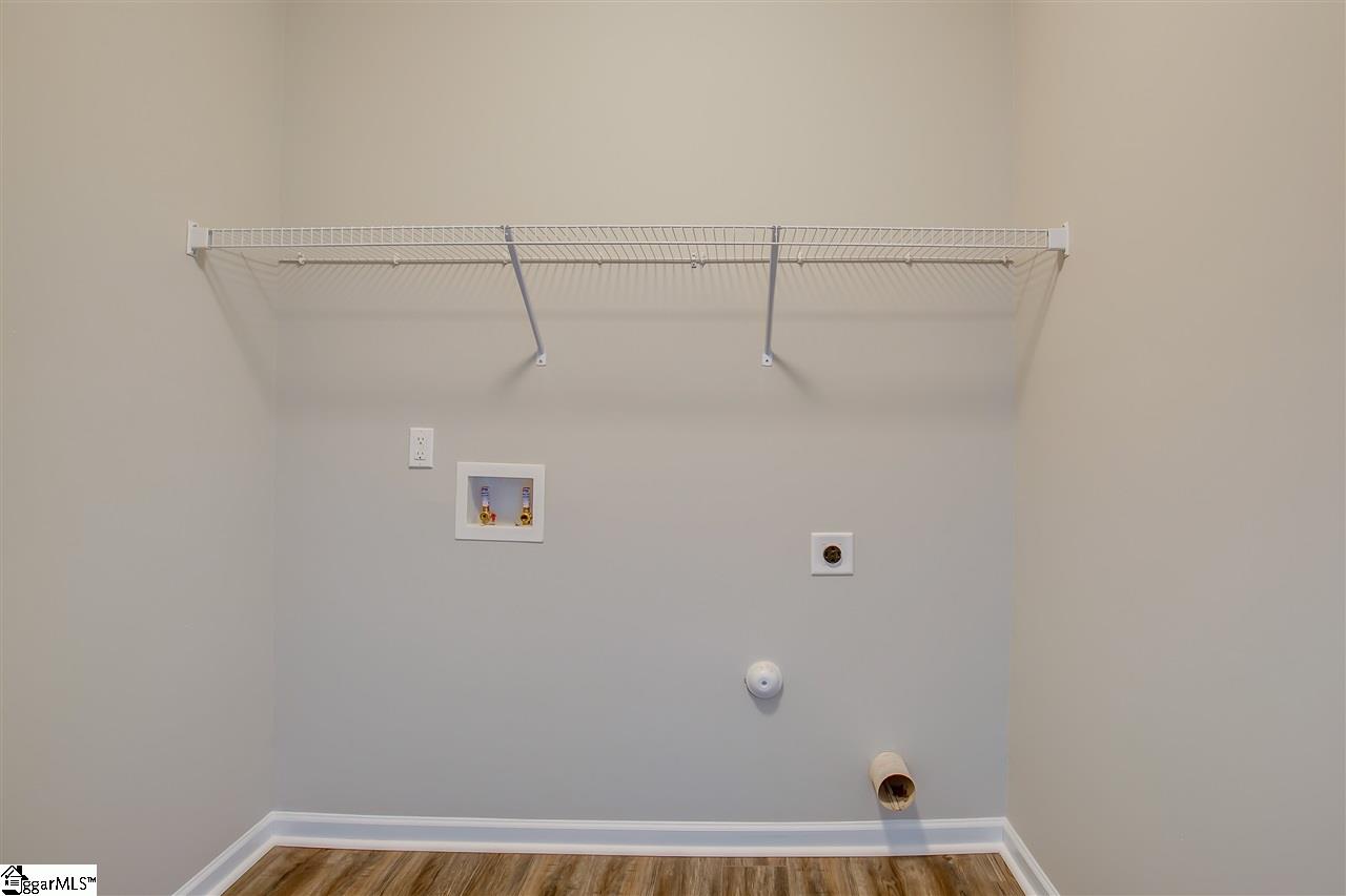 112 Shefleys Road Simpsonville, SC 29680 - Photo 9 of 32 Gallery Image 9