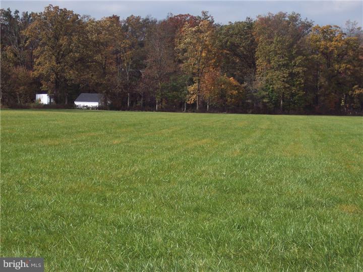 72-002 Apple Road Quakertown, PA 18951 - Photo 9 of 23 Gallery Image 9