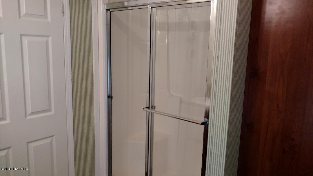 1056 Ragan Road Breaux Bridge, LA 70517 - Photo 4 of 9 shower