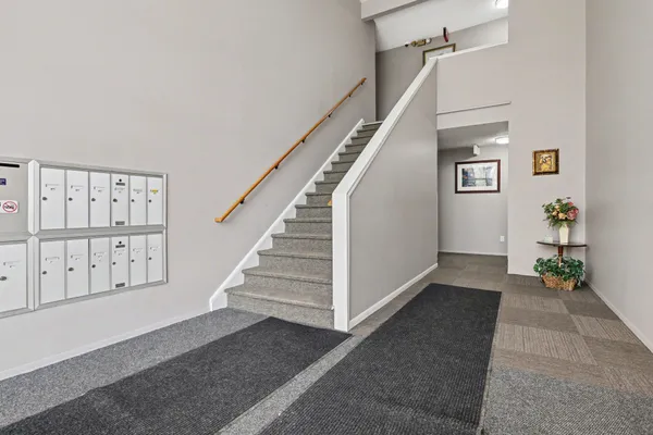 $89,900 | 606 Lynn Avenue, Unit 1, Kalamazoo, MI 49008