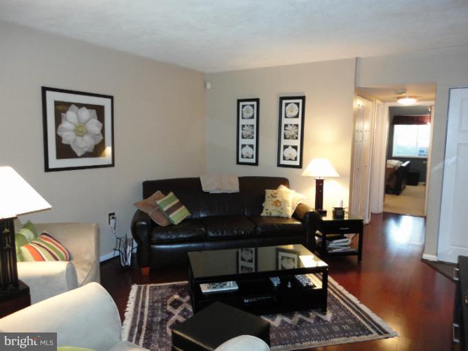 1417 Northgate Square, Unit 14172 Reston, VA 20190 - Photo 3 of 14 Living Room