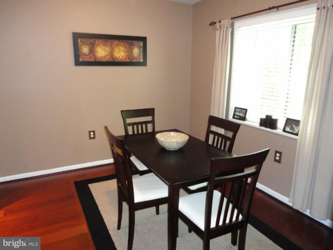 1417 Northgate Square, Unit 14172 Reston, VA 20190 - Photo 4 of 14 Dining Room