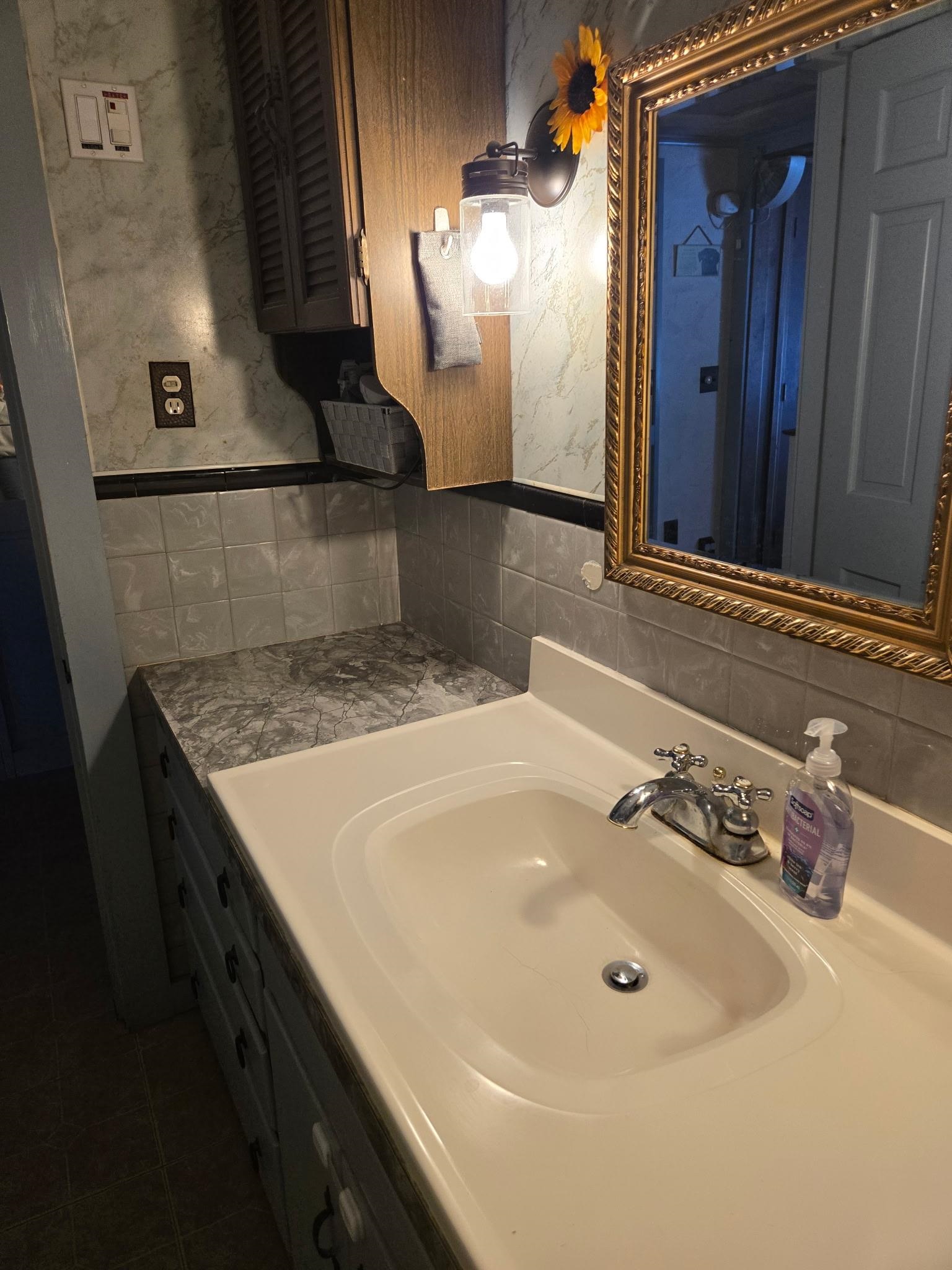 26 Pike Street Epping, NH 03042 - Photo 23 of 27