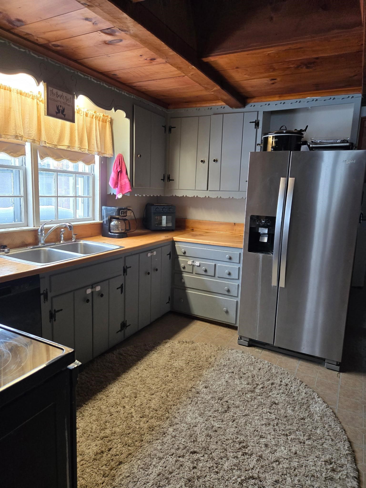 26 Pike Street Epping, NH 03042 - Photo 9 of 27