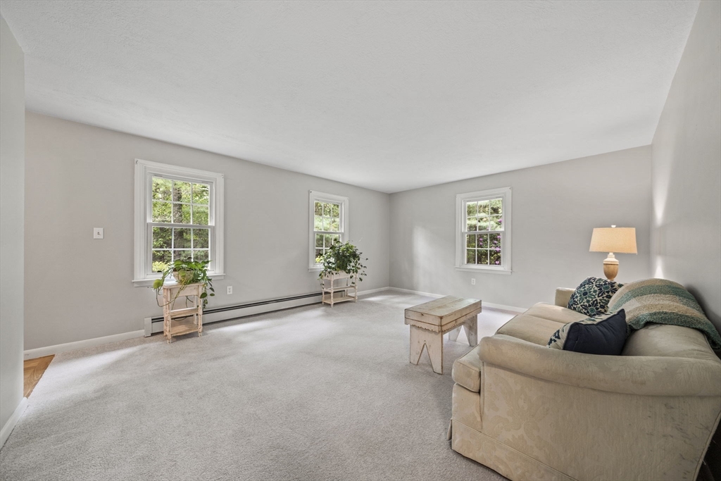 20 Aldana Road Halifax, MA 02338 - Photo 5 of 34
