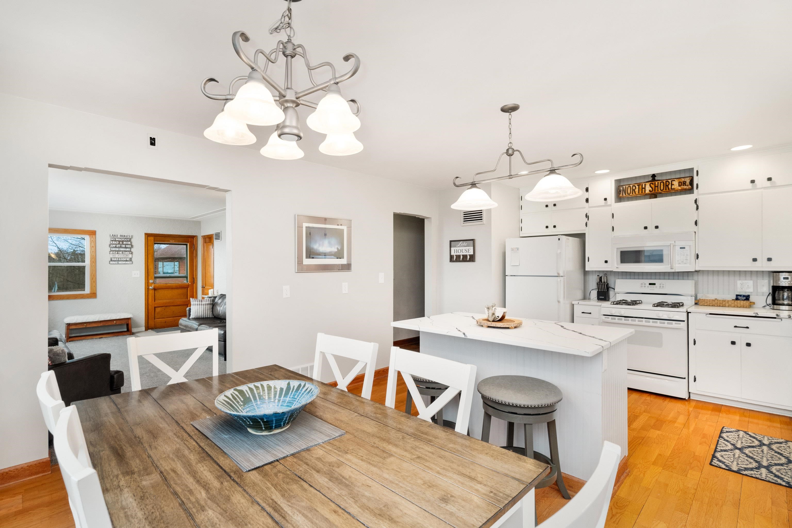 107 South Avenue Two Harbors, MN 55616 - Photo 13 of 58