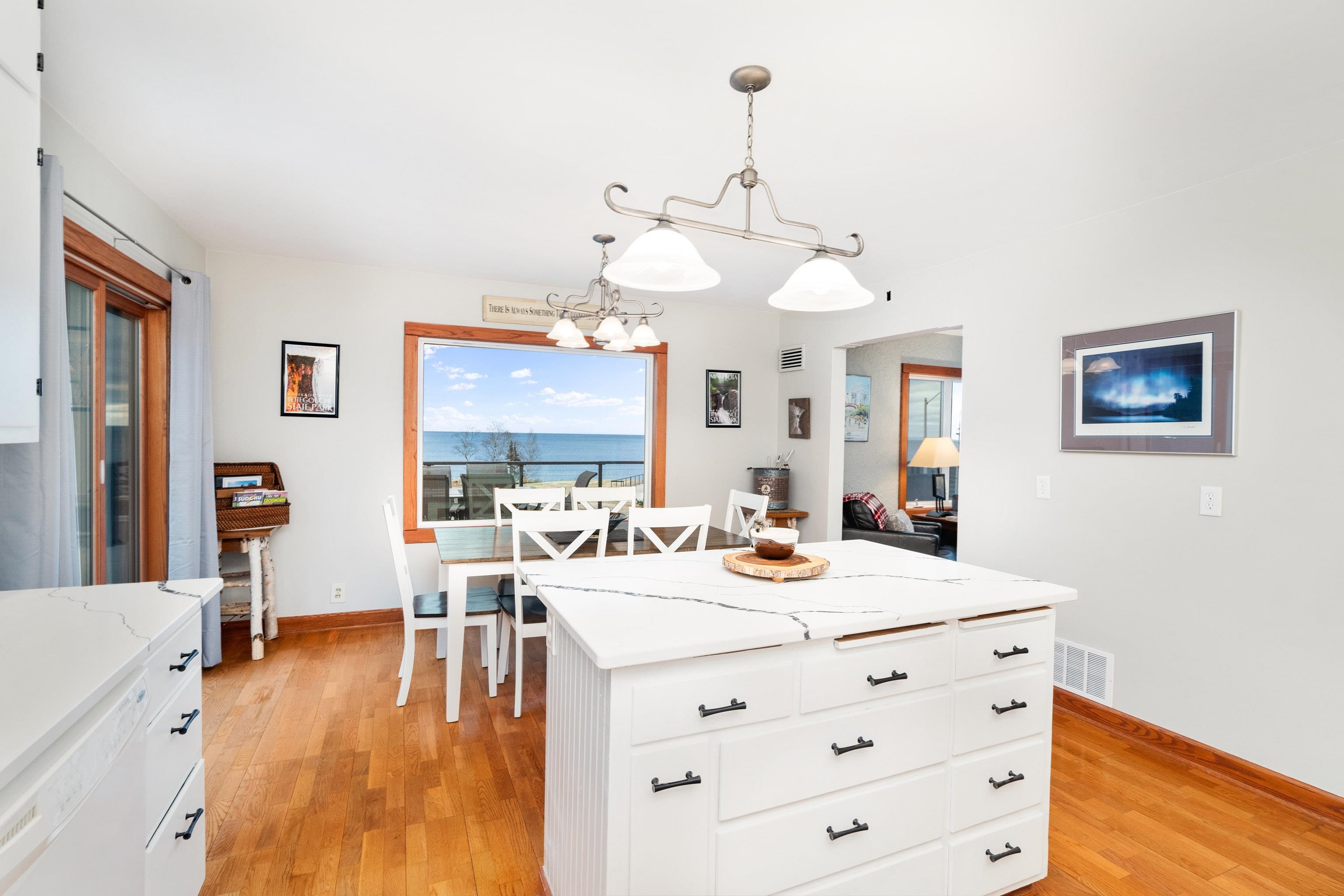 107 South Avenue Two Harbors, MN 55616 - Photo 19 of 58 Kitchen