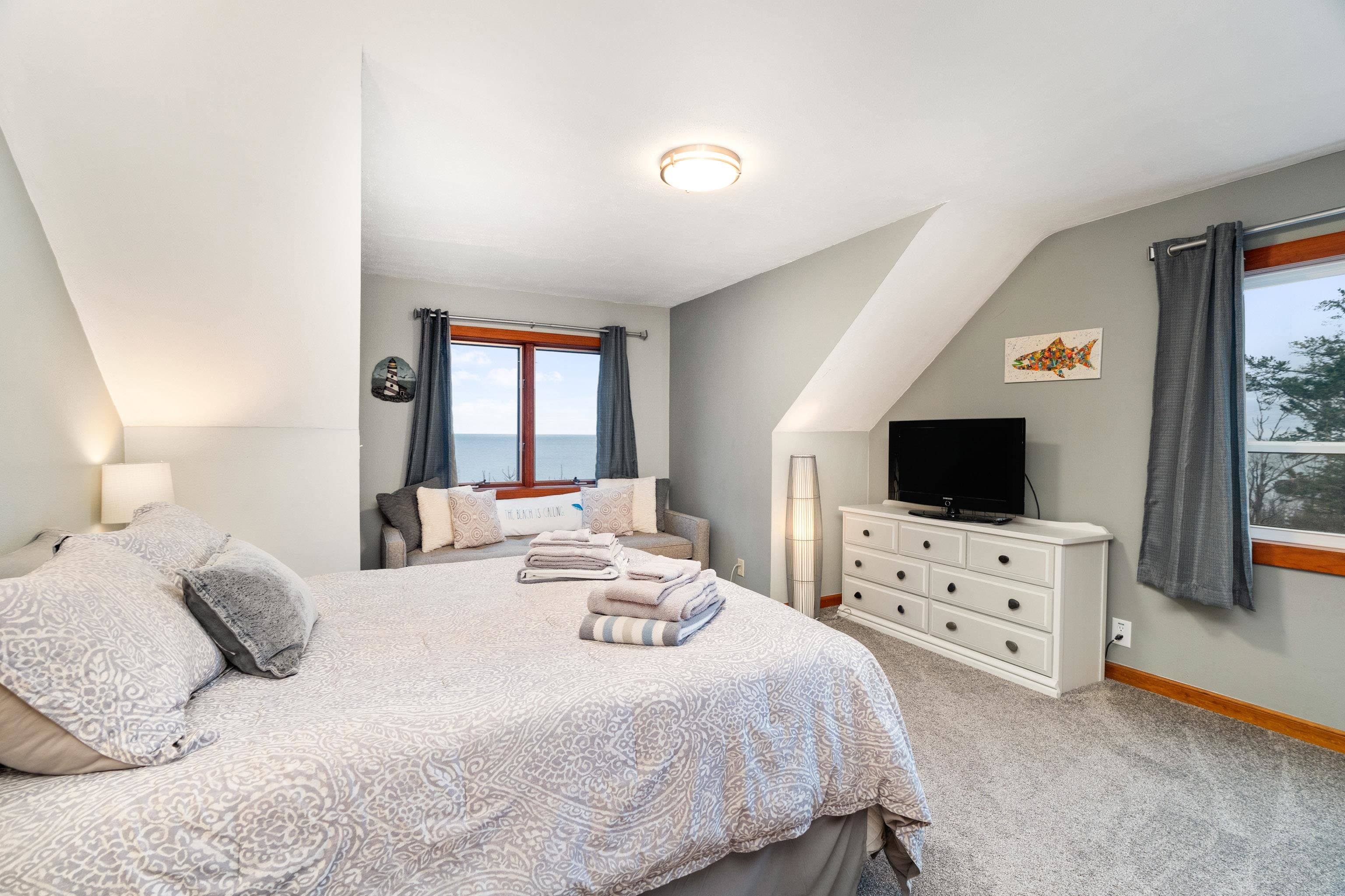 107 South Avenue Two Harbors, MN 55616 - Photo 33 of 58 Bedroom