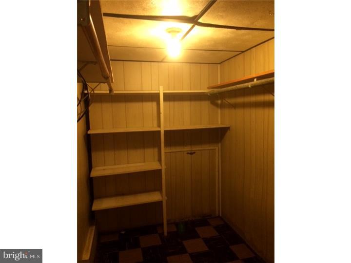 610 Sherrie Road Philadelphia, PA 19115 - Photo 21 of 25 Walk-in Closet