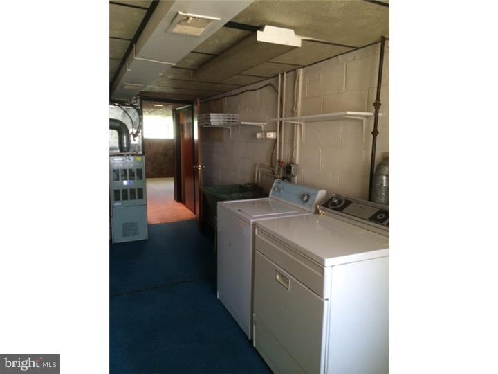 610 Sherrie Road Philadelphia, PA 19115 - Photo 22 of 25 Laundry Room