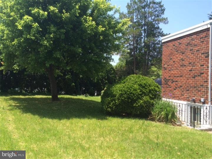 610 Sherrie Road Philadelphia, PA 19115 - Photo 4 of 25 Exterior