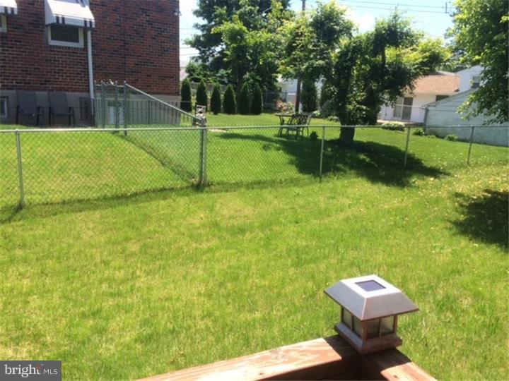 610 Sherrie Road Philadelphia, PA 19115 - Photo 5 of 25 View from Front Door