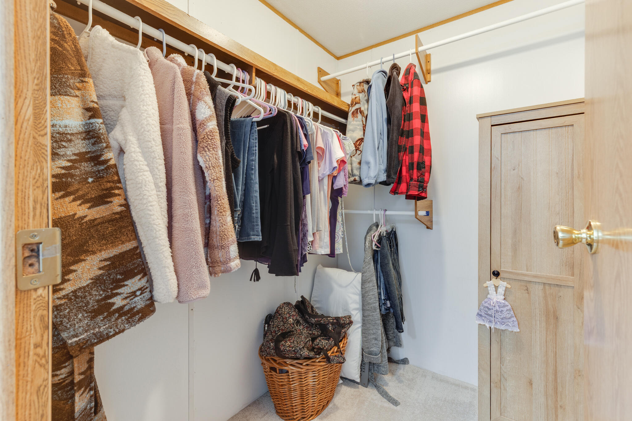 317 Cadgewith East Lansing, MI 48906 - Photo 18 of 34 317_Cadgewith_BROCK-48