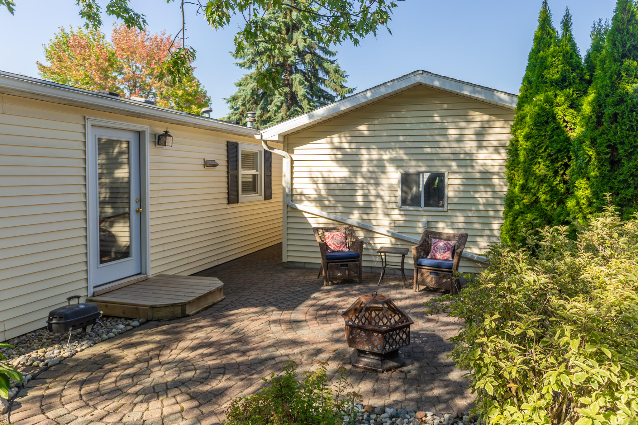 317 Cadgewith East Lansing, MI 48906 - Photo 22 of 34 317_Cadgewith_BROCK-1