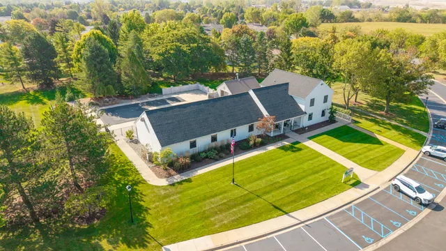 $140,000 | 317 Cadgewith East, Lansing, MI 48906