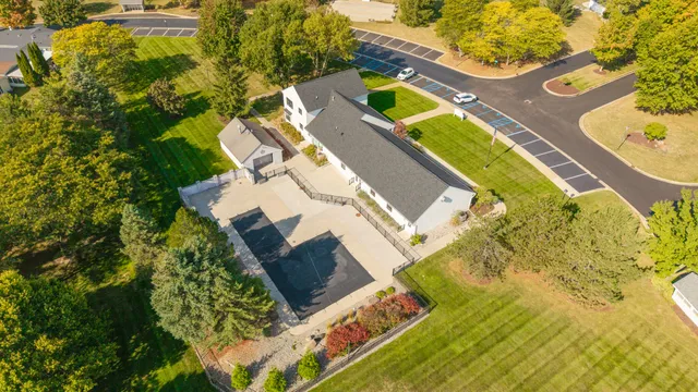 $140,000 | 317 Cadgewith East, Lansing, MI 48906