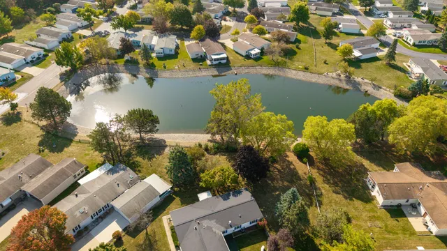 $140,000 | 317 Cadgewith East, Lansing, MI 48906