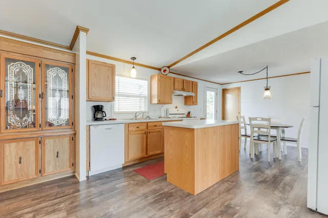 $140,000 | 317 Cadgewith East, Lansing, MI 48906