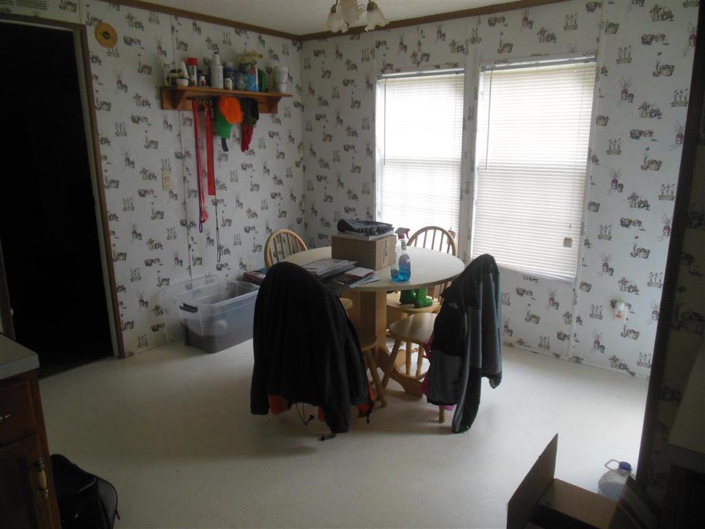 402 Barksdale Road Iva, SC 29655 - Photo 8 of 12