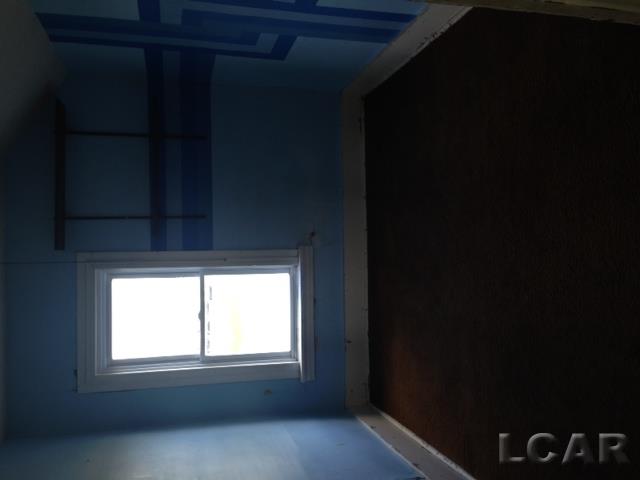 2401 West Cadmus Road Adrian, MI 49221 - Photo 7 of 10 31271093-6.JPG