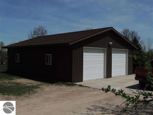 5215 South Nottawa Road Mount Pleasant, MI 48858 - Photo 13 of 18 1745146-13.JPG