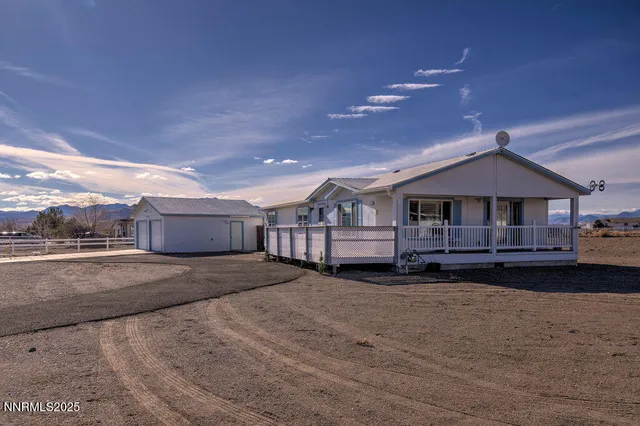 $469,000 | 6225 Anderson Lane, Stagecoach, NV 89429