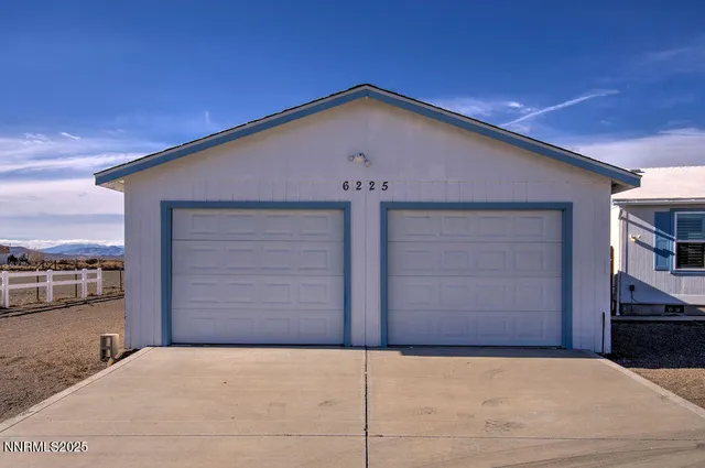 $469,000 | 6225 Anderson Lane, Stagecoach, NV 89429
