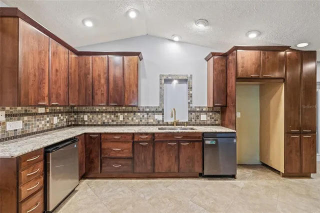 $549,900 | 603 Cottage Grove Circle, Valrico, FL 33594