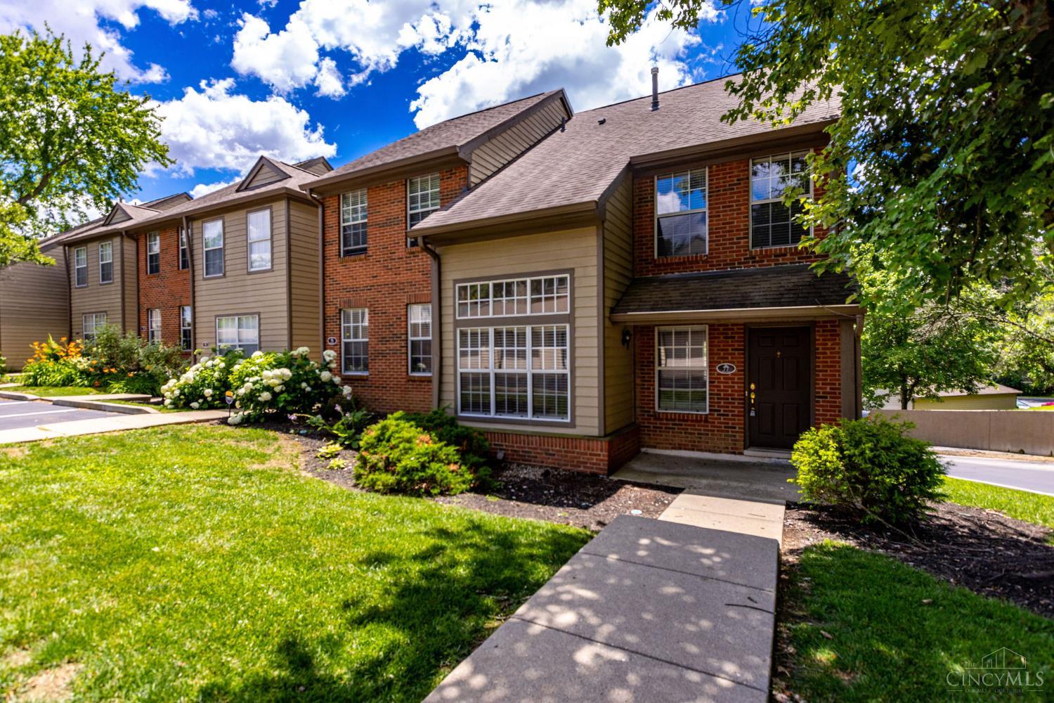 10555 Montgomery Road, Unit 77 Montgomery, OH 45242 - Photo 1 of 54