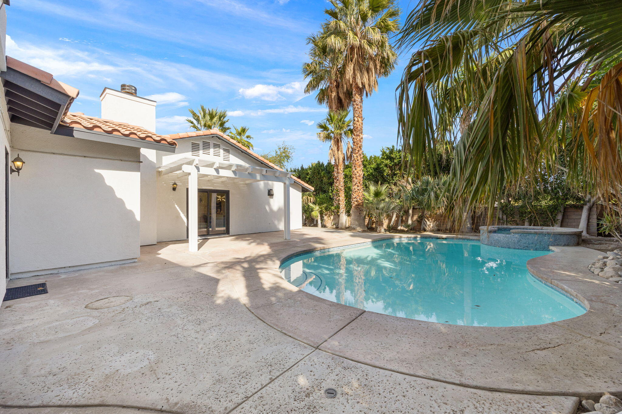 2900 North Cypress Road Palm Springs, CA 92262 - Photo 37 of 48 a view of a house with swimming pool