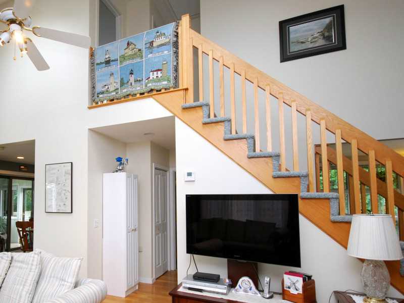 43 Clarkes Village Road Jamestown, RI 02835 - Photo 4 of 25 Interior Space/Layout.