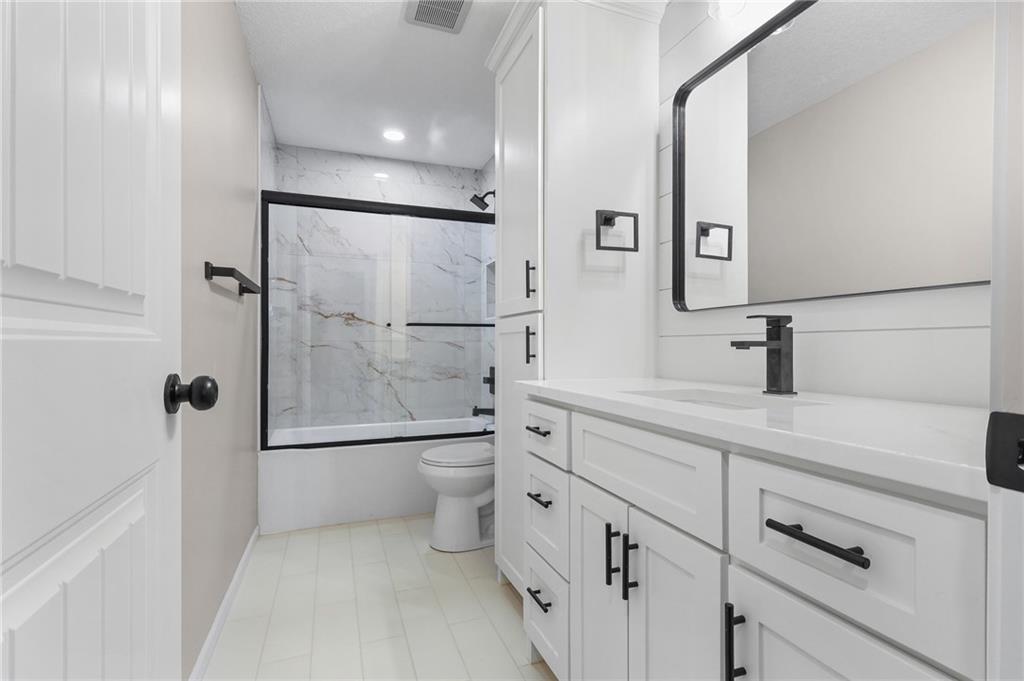 30710 Lookout Road Paola, KS 66071 - Photo 16 of 29