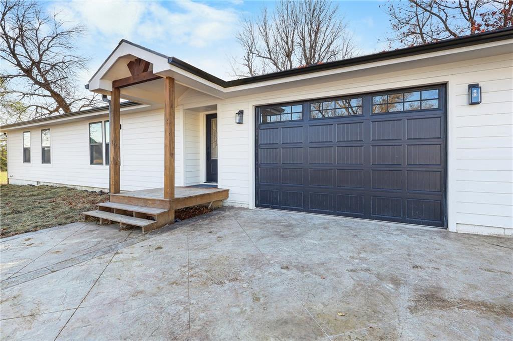 30710 Lookout Road Paola, KS 66071 - Photo 5 of 29