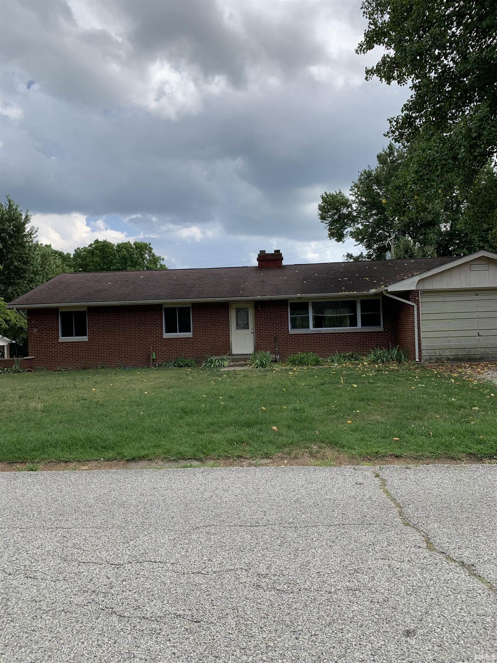 151 Laura Lane Bloomfield, IN 47424 - Photo 1 of 3