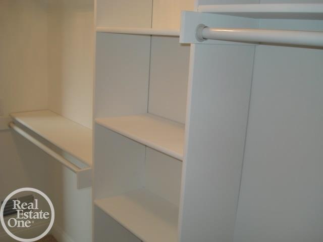 92 Muir Road Grosse Pointe, MI 48236 - Photo 36 of 48 31344963-35.JPG