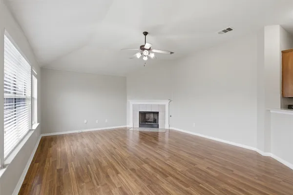 $2,200 | 924 Abbeyglen Castle Drive, Pflugerville, TX 78660