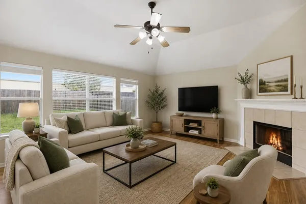 $2,200 | 924 Abbeyglen Castle Drive, Pflugerville, TX 78660