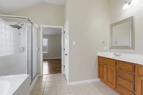 $2,200 | 924 Abbeyglen Castle Drive, Pflugerville, TX 78660