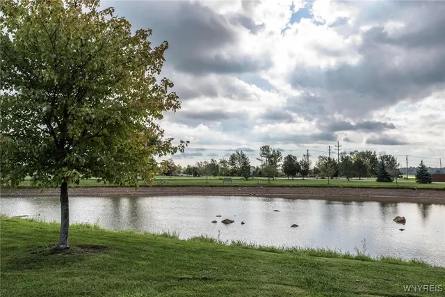 $2,750 | 6979 Peppertree Court, Lockport, NY 14094