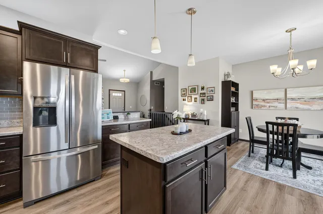 $514,900 | 2917 Green Blue Mounds Wi 53517, Blue Mounds, WI 53517