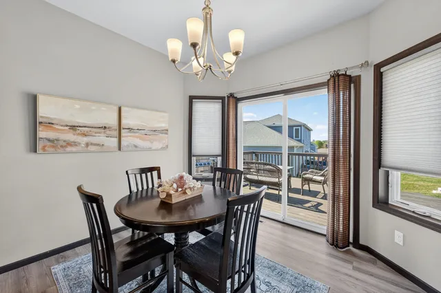 $514,900 | 2917 Green Blue Mounds Wi 53517, Blue Mounds, WI 53517