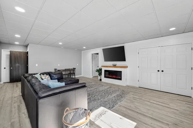 $514,900 | 2917 Green Blue Mounds Wi 53517, Blue Mounds, WI 53517